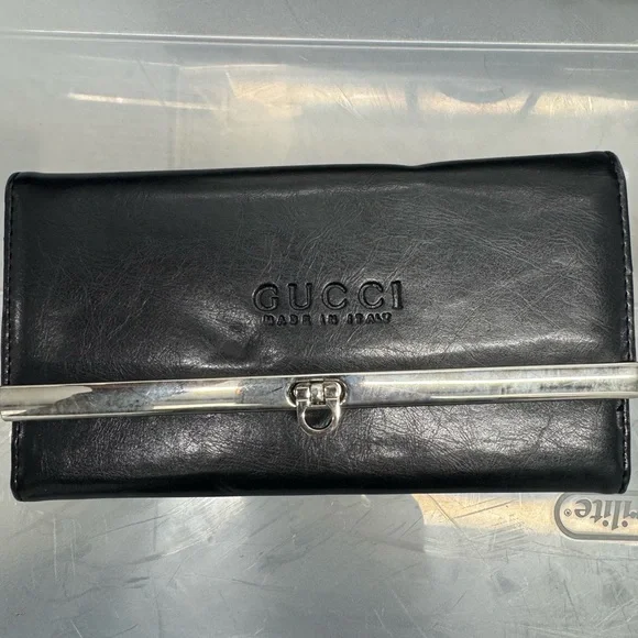 Gucci Monochrome Checkered Bag with Wallet - Picture 2 of 4